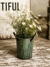 GREEN VASE SMALL *NEW* AVAIL DEC 2026
